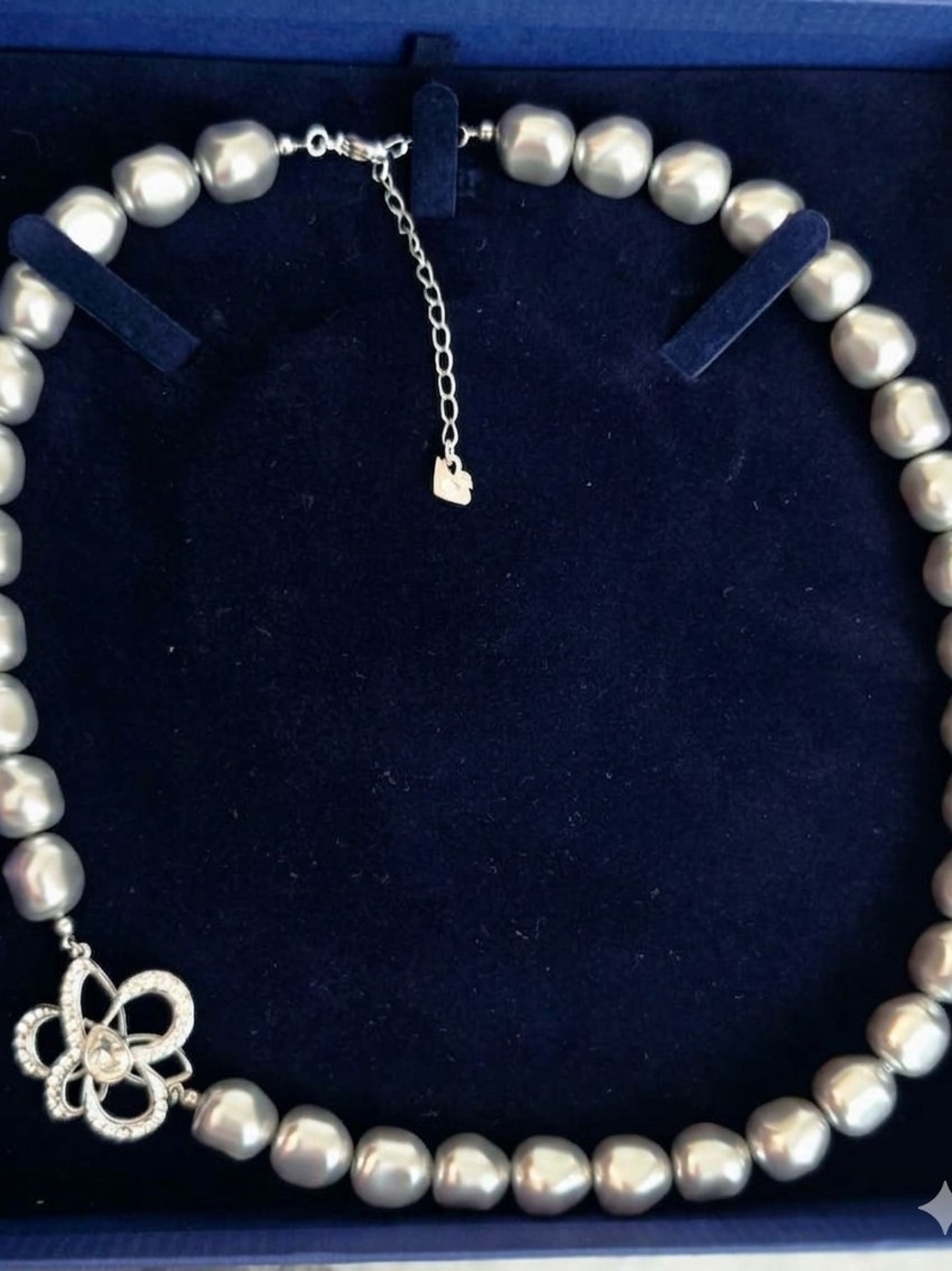 Swarovski Tease Silvery-Grey Crystal Pearl Flower Necklace (Model 118162)